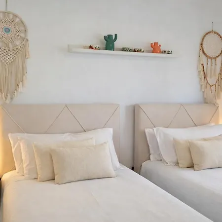 Noctua Paraiso Calendula 010 דירה אסטפונה